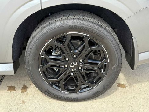 New 2026 INFINITI QX80 4WD w/ Sport Exterior Package image 9