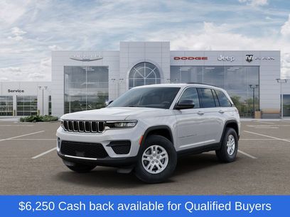 New 2025 Jeep Grand Cherokee Laredo w/ Luxury Tech Group I