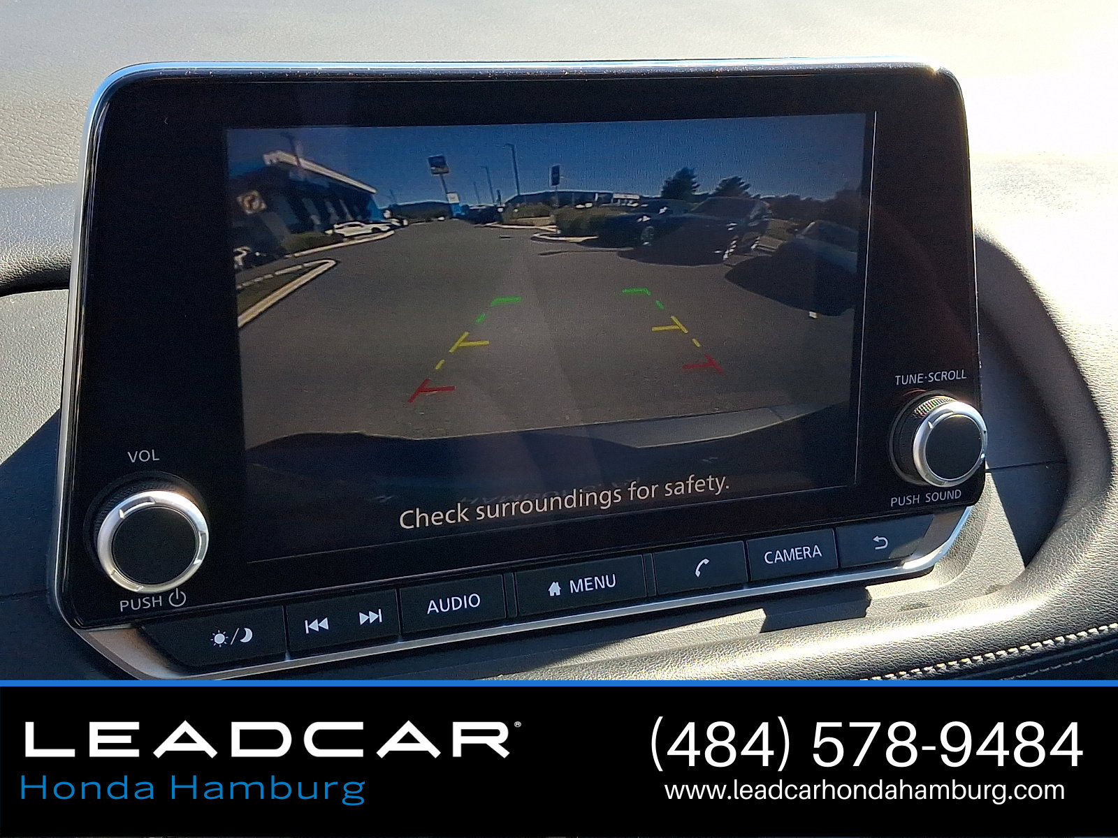 Used 2024 Nissan Rogue S AWD/4WD image 17