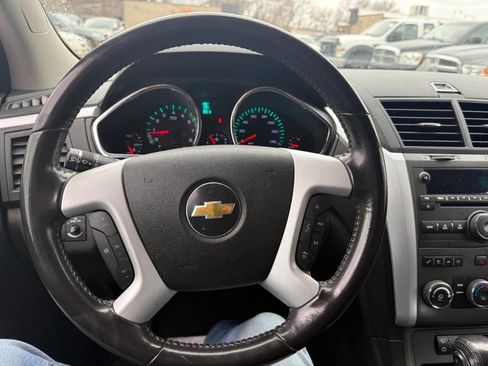 Used 2011 Chevrolet Traverse LT w/ Personal Connectivity Package image 15