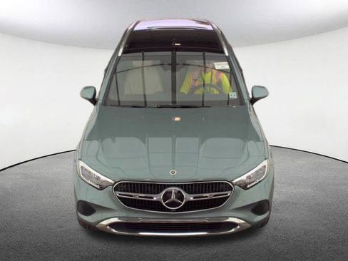 Used 2026 Mercedes-Benz GLC 300 4MATIC image 2