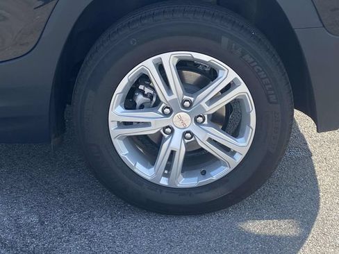 Certified 2024 GMC Terrain SLE w/ Driver Convenience Package FWD image 8