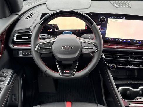 New 2026 Chevrolet Traverse RS w/ LPO, Floor Liner Package image 13