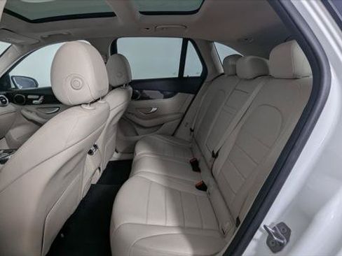 Used 2017 Mercedes-Benz GLC 300 image 18