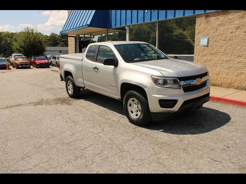 Used 2020 Chevrolet Colorado W/T w/ WT Convenience Package RWD image 1