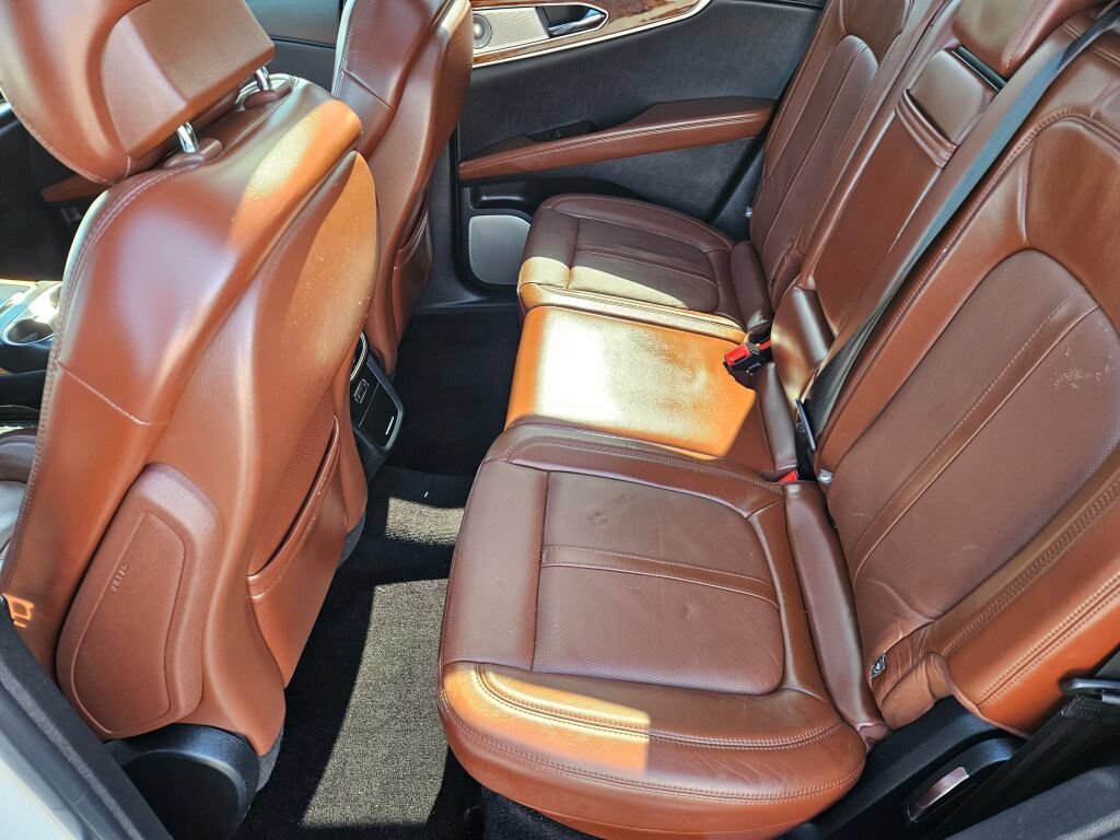 Used 2016 Lincoln MKX Reserve w/ Luxury Package AWD/4WD image 12
