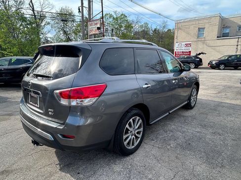 Used 2016 Nissan Pathfinder SV w/ Cargo Package image 13