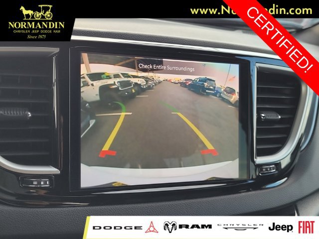 Certified 2025 Chrysler Pacifica Select FWD image 10