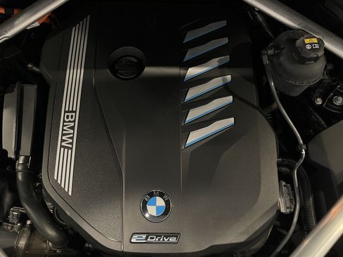 Used 2022 BMW X5 xDrive45e w/ M Sport Package AWD/4WD image 26