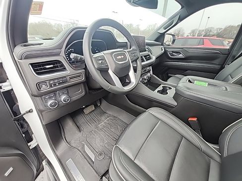 Certified 2024 GMC Yukon SLT w/ SLT Premium Package image 14