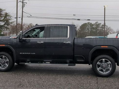 New 2025 GMC Sierra 2500 SLT w/ SLT Premium Package image 5