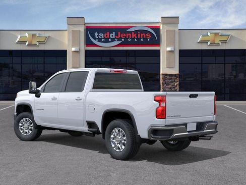 New 2026 Chevrolet Silverado 3500 LT image 3
