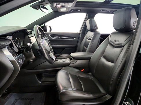 Used 2020 Cadillac XT6 Premium Luxury image 9