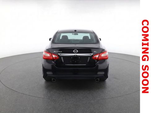 Used 2018 Nissan Altima 2.5 SL FWD image 9
