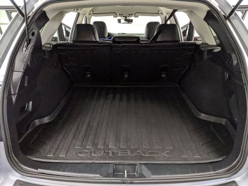 Used 2019 Subaru Outback 2.5i Limited w/ Popular Package #2 image 18