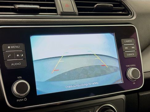 Used 2025 Nissan Leaf S FWD image 22