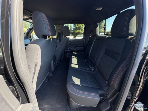 Used 2026 Nissan Frontier PRO-4X AWD/4WD image 25