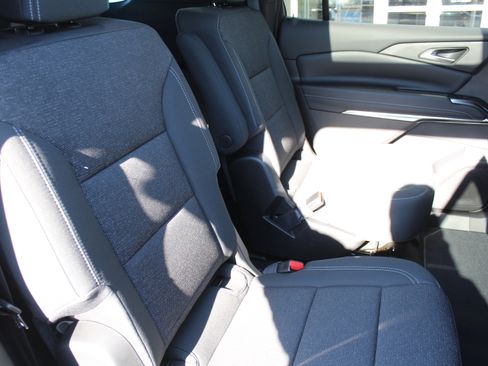 New 2026 Chevrolet Traverse LT w/ Sun and Wheel Package image 17