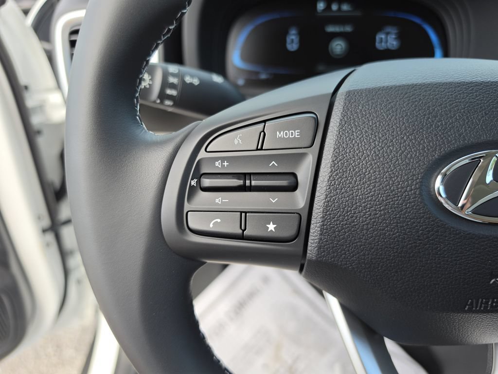 New 2026 Hyundai Venue SEL FWD image 30