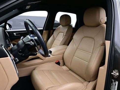 Certified 2021 Porsche Cayenne S image 5