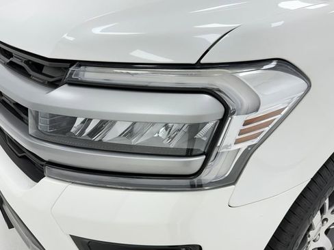 Used 2023 Ford Expedition XLT RWD image 6