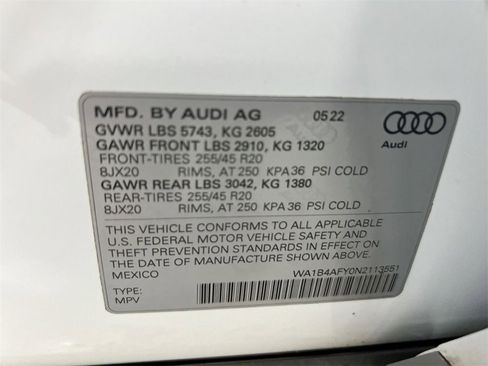 Used 2022 Audi SQ5 Premium Plus w/ Premium Plus Package image 28