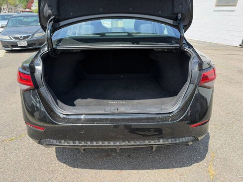 Used 2024 Nissan Sentra SV FWD image 19