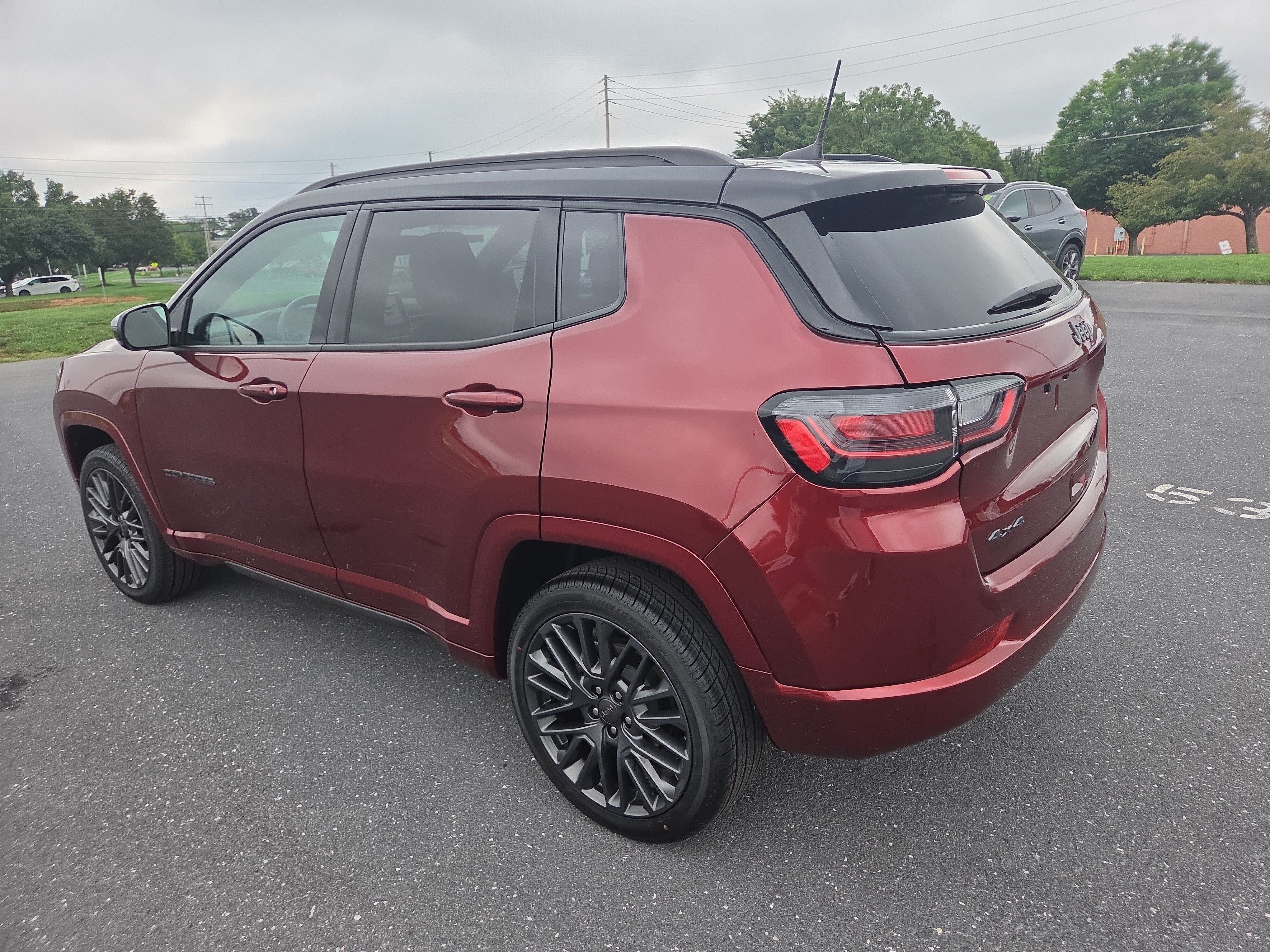 Certified 2022 Jeep Compass High Altitude AWD/4WD image 13