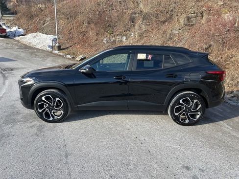 Used 2024 Chevrolet Trax RS w/ Driver Confidence Package image 15