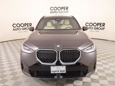 Used 2025 BMW X3 xDrive30i AWD/4WD image 9