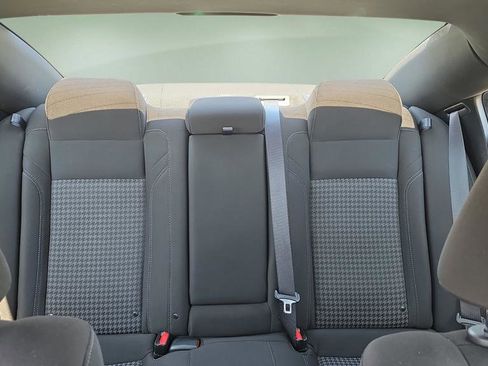 Used 2023 Dodge Charger SXT image 10