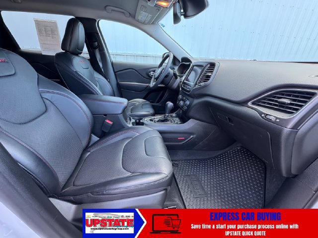 Used 2022 Jeep Cherokee Trailhawk w/ Sound & Nav Group AWD/4WD image 7