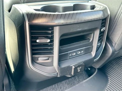 New 2026 RAM 1500 4x4 Crew Cab image 18