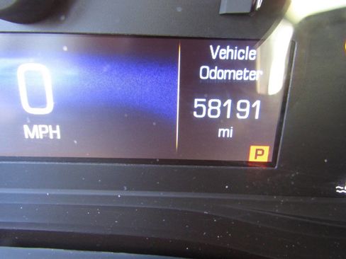 Used 2019 Cadillac XT5 AWD image 17