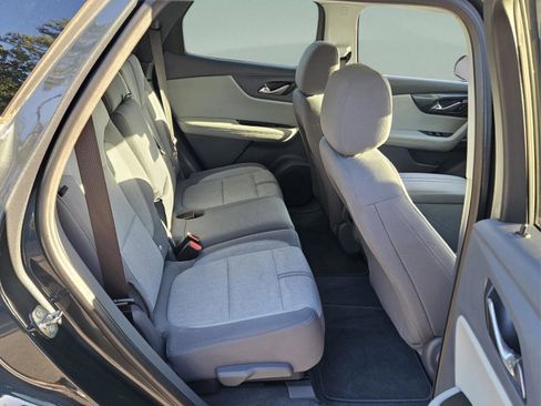 Used 2019 Chevrolet Blazer LT image 9