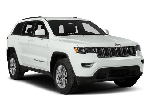 Used 2017 Jeep Grand Cherokee Altitude image 9