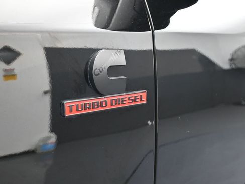 Used 2024 RAM 3500 Laramie w/ Night Edition image 40