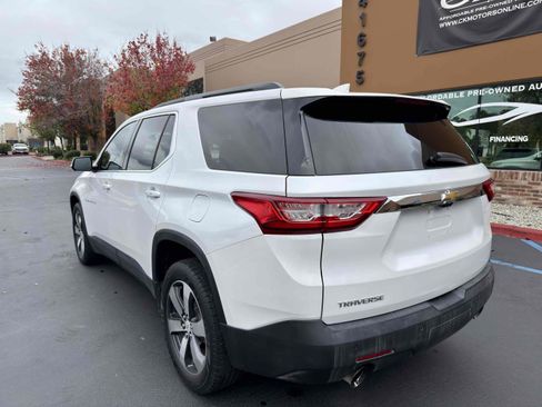 Used 2019 Chevrolet Traverse LT w/ LT Premium Package image 10