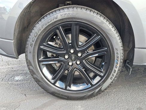 Used 2022 Ford Edge ST-Line image 27