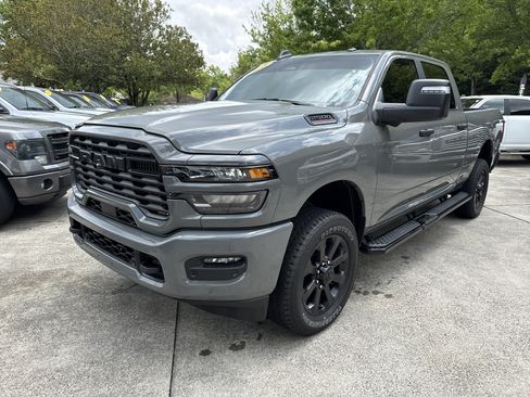 Used 2026 RAM 2500 Big Horn AWD/4WD image 3