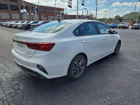 Used 2024 Kia Forte LXS FWD image 7