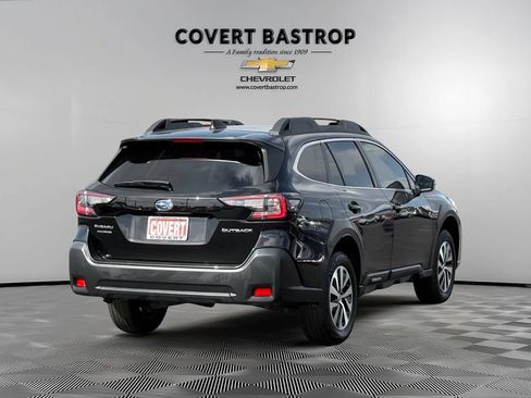 Used 2023 Subaru Outback Premium AWD/4WD image 7