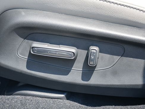 New 2026 Honda HR-V EX-L image 20