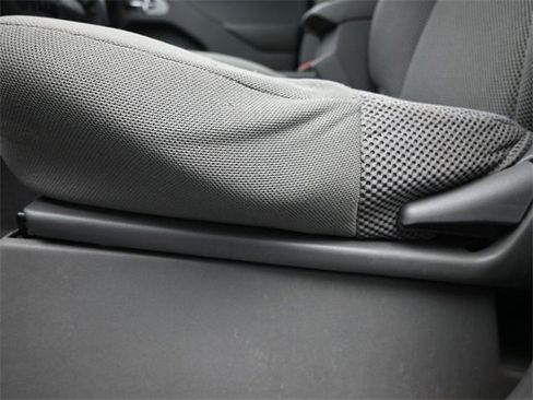 Used 2019 Nissan Frontier SV w/ Value Truck Package image 7