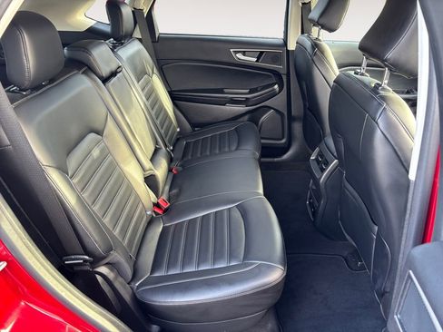 Used 2022 Ford Edge SEL w/ Convenience Package image 11