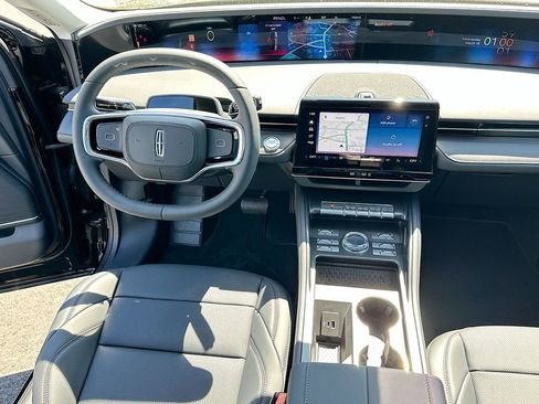 New 2026 Lincoln Nautilus Premier w/ Equipment Group 102A AWD/4WD image 19