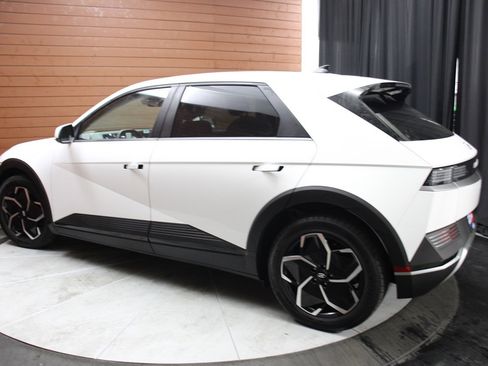 Used 2023 Hyundai Ioniq 5 SEL image 9