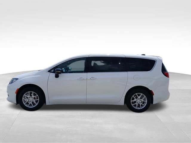 New 2027 Chrysler Pacifica LX FWD image 2