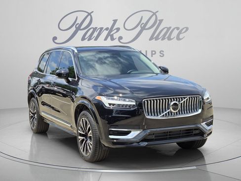 Used 2025 Volvo XC90 T8 Plus w/ Protection Package Premier AWD/4WD image 6