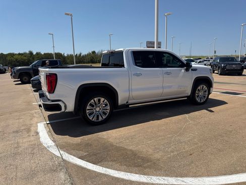Used 2021 GMC Sierra 1500 Denali w/ Denali Ultimate Package AWD/4WD image 18